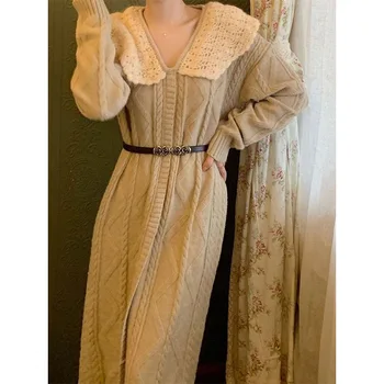 Дълго вязаное рокля с закручивающимся яка във френски стил, женски сезон, нежна основен пуловер на едро
