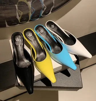 Модни Летни дамски обувки 2023 година, Обикновена Сандали на ниско токчета с шипове и с Остър пръсти, ежедневни обувки-лодка без закопчалка, Zapatillas Mujer